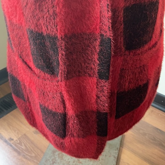 Anthro Buffalo Check Red/Black Open Front Cozy Vest Size Medium - Picture 5 of 5